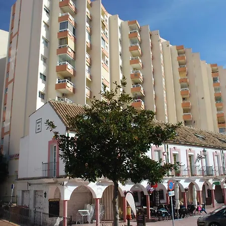 Apartment Cozy With First Line Seaview In Perfect Location, Near The Marina Benalmadena