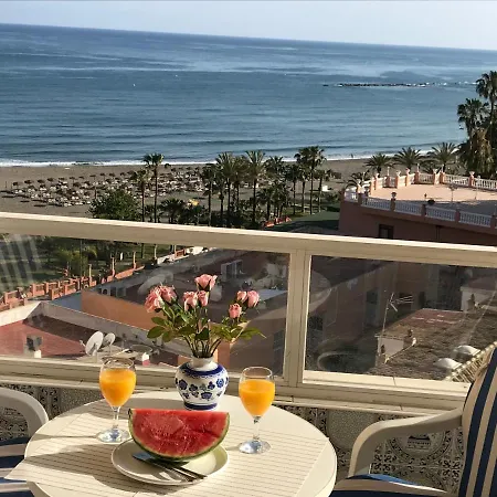 Lejlighed Cozy With First Line Seaview In Perfect Location, Near The Marina